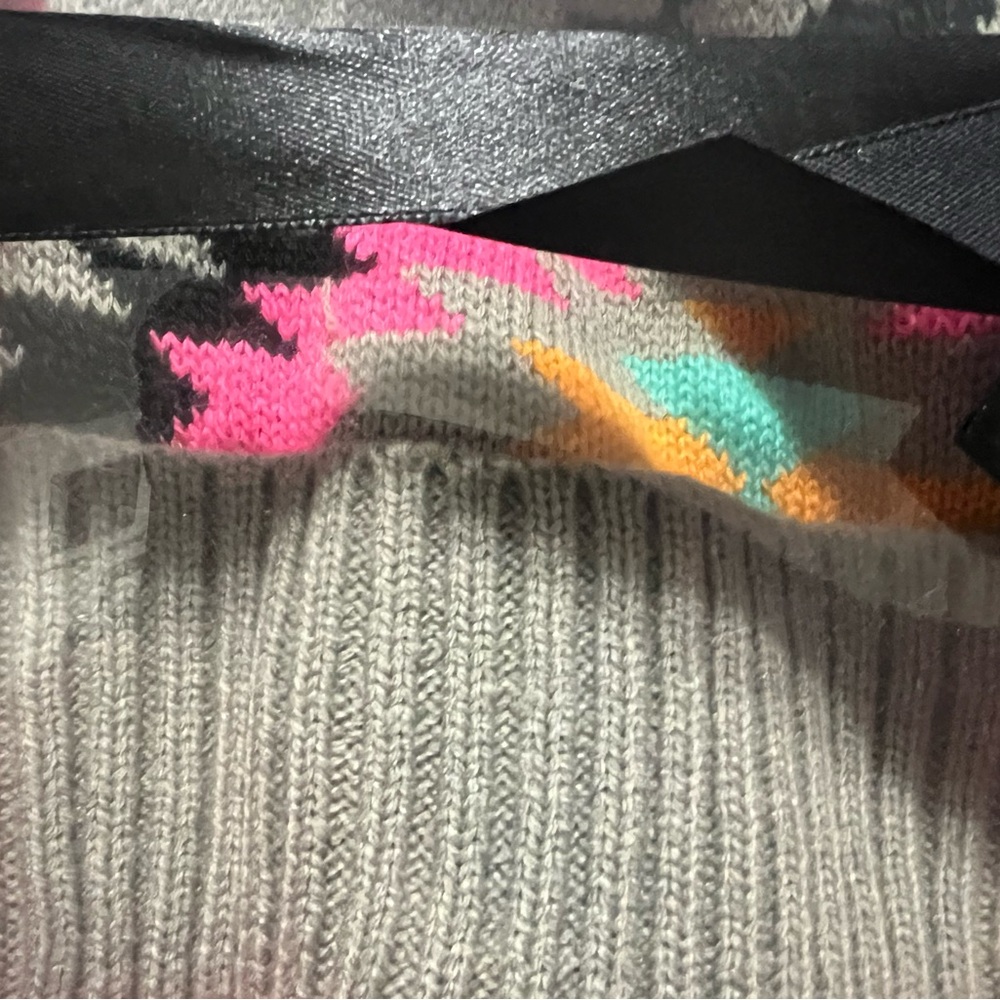 WOMEN'S ROCK & ROLL Scarf Gift Set โ Hot Pink - Picture 4 of 13